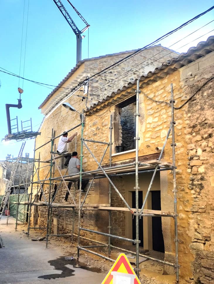 Entreprise de rejointoiement anciens murs en pierre à Saint Alexandre (30)